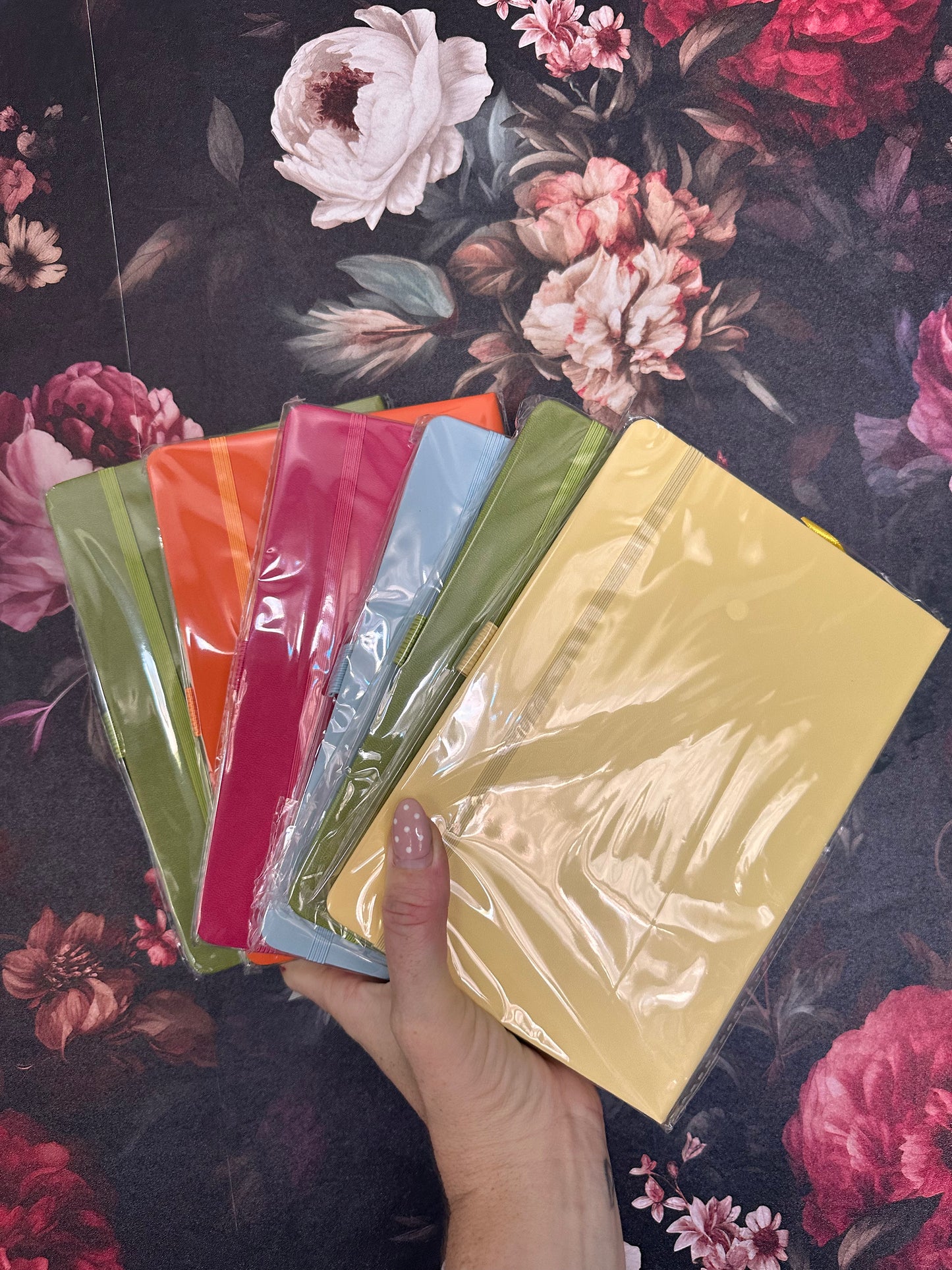 Notebooks A5 with pen Holder